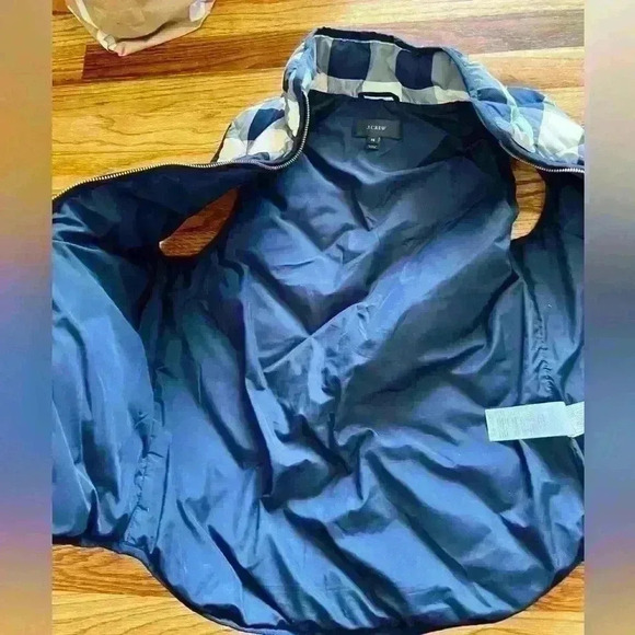 JCREW - Women’s puffer vest in gingham navy and white check. Size XS - Picture 6 of 8